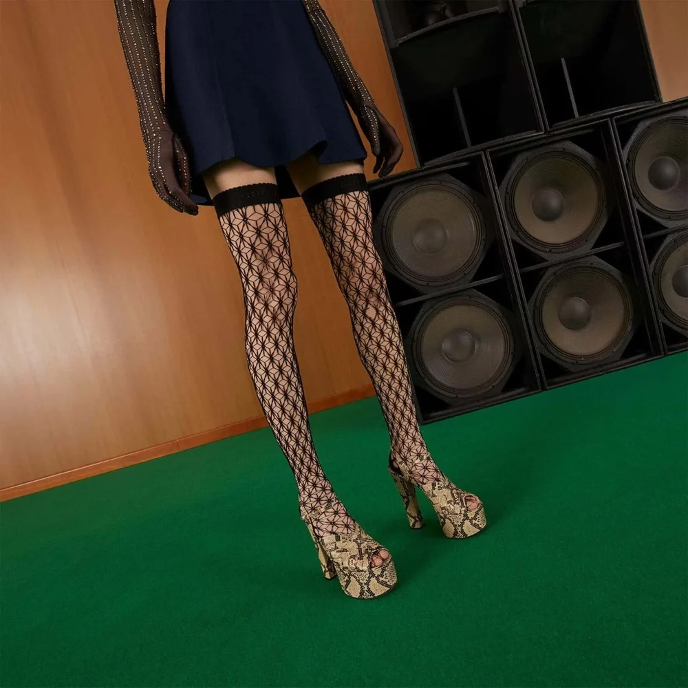 Gucci Diamond Motif Logo Knit Pantyhose Stockings Hosiery Socks